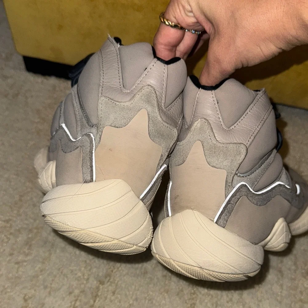 Adidas Yeezy 500 High Mist Stone - Picture 6 of 6